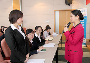 “凝心聚力、團(tuán)結(jié)奮進(jìn)”2013年綠之韻集團(tuán)員工拓展訓(xùn)練營(yíng)成功舉行