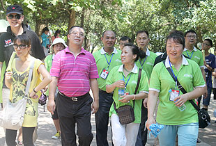 承偉人豪情壯志，共筑“綠之韻夢(mèng)”——綠之韻營(yíng)銷精英2013韶山紅色之旅