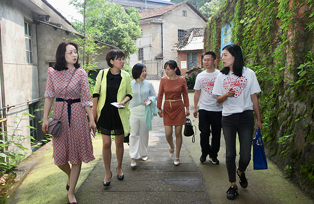 關(guān)注女性健康丨綠之韻慰問患病貧困母親實(shí)錄