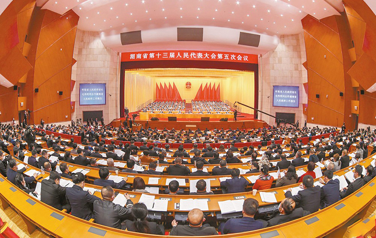 胡國(guó)安委員出席湖南省政協(xié)十二屆五次會(huì)議，提案引多方熱議媒體聚焦報(bào)道