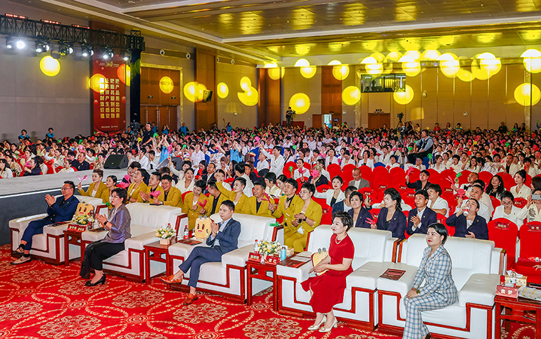 熱愛，讓美好發(fā)生——綠之韻幸福國際2024春季產(chǎn)品分享官榮耀頒獎盛典成功舉行